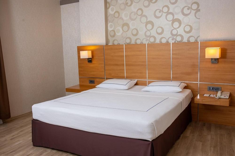 Anemon Grand Adana Otel Exterior foto